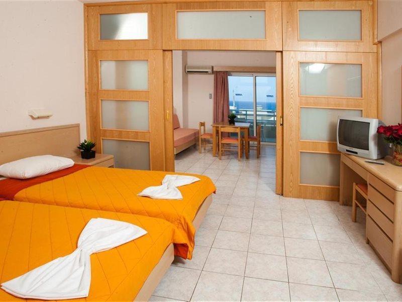 Poseidonia Lejlighedshotel 4*